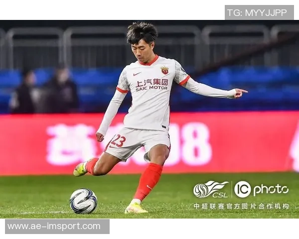 海港队防线补强成重点傅欢留队可能性逐渐上升