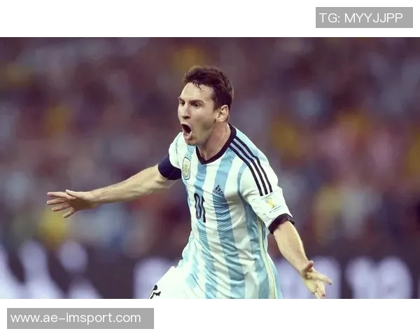 在餐厅偶遇梅西情侣选择不打扰坚守爱情信念